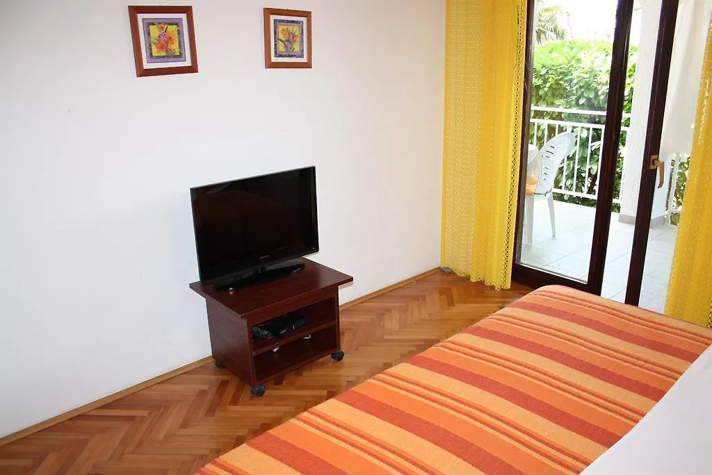 Apartment Starman Malinska 0*,  Croatia