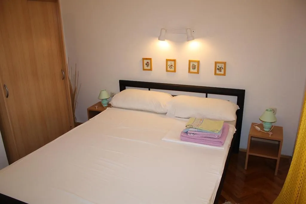 Apartment Starman Malinska Croatia